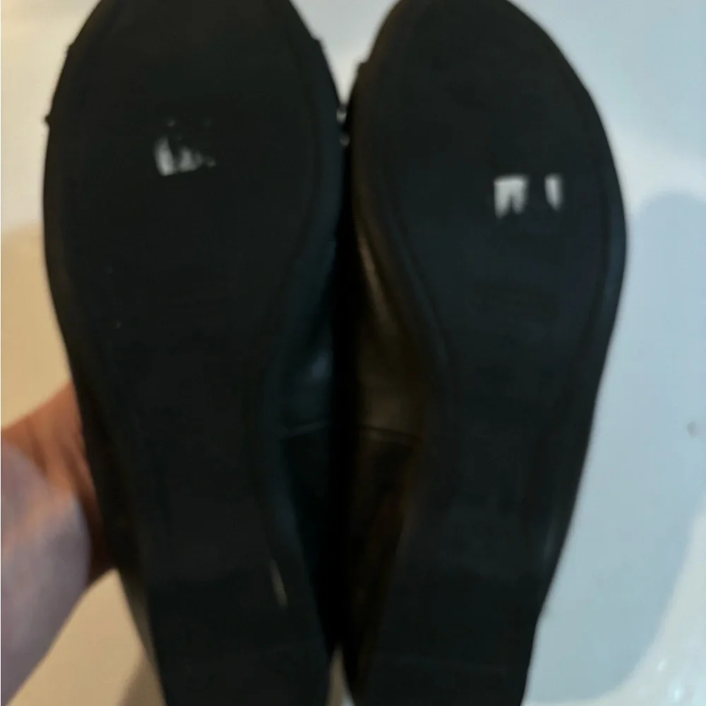 COACH Black Leather & Patent Chelsea Flat SHOES 7.5
